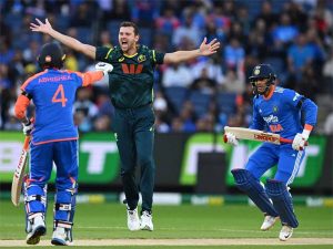 मेलबर्न टेस्ट में टीम इंडिया की हालत पतली! बल्लेबाजों के बाद गेंदबाज भी नाकाम