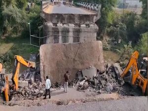 रायसेन ब्रिज हादसे के बाद PWD ने 45 जर्जर पुलों की मरम्मत के लिए फंड जारी किया