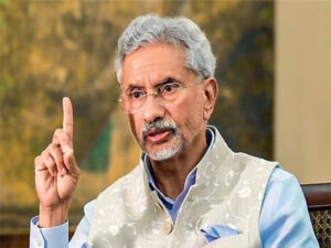 बांग्लादेश में तनाव बढ़ा? भारत ने राजनयिकों के परिवार वापस बुलाए