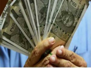 आठवां वेतन आयोग: न्यूनतम वेतन 50 हजार करने की मांग तेज