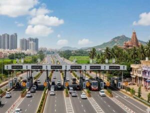 FASTag में AI का तड़का: बिना रुके टोल कटेगा, सरकार का नया प्लान